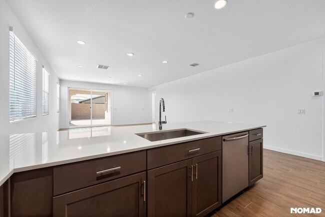 8159 E Paloma Ave, Mesa, AZ 85212 - photo 5