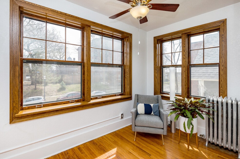 718 E 18th St, Des Moines, IA 50316 - photo 1