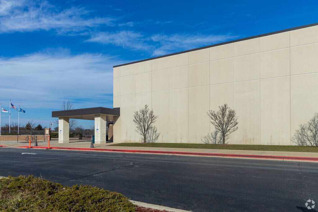 Wilmot High School provides education in the neighborhood of 
Wilmot Village.