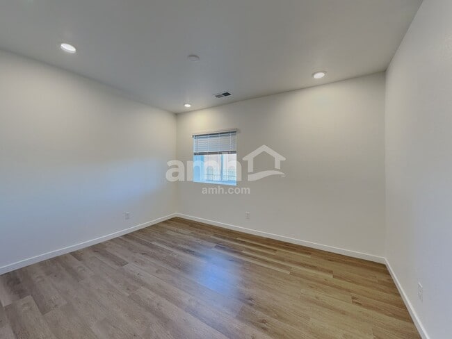 26142 E Calhoun Place, Aurora, CO 80016 - photo 6