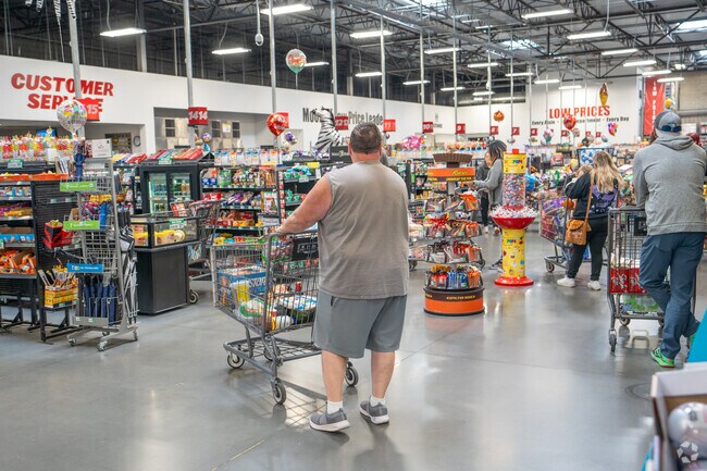 Grab your next dinner at the Winco Foods near Spencer.
