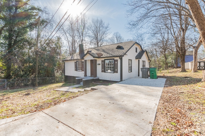 1317 W 4th St, Charlotte, NC 28208 - photo 1