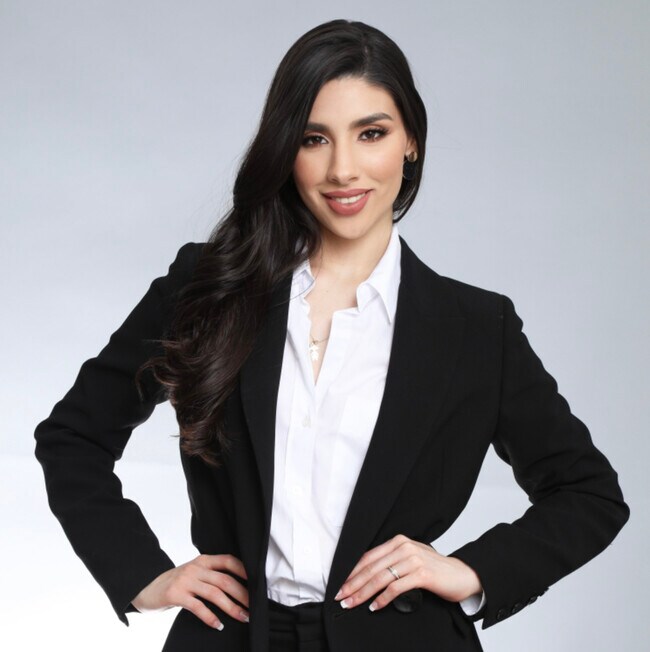 Agent Photo