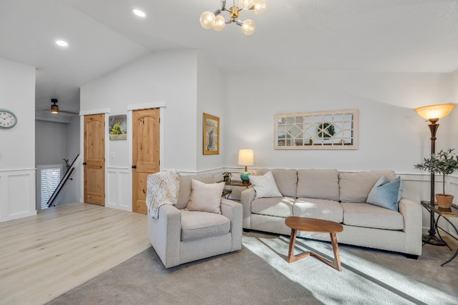 1200 NE Territorial Rd, Canby, OR 97013 - photo 3