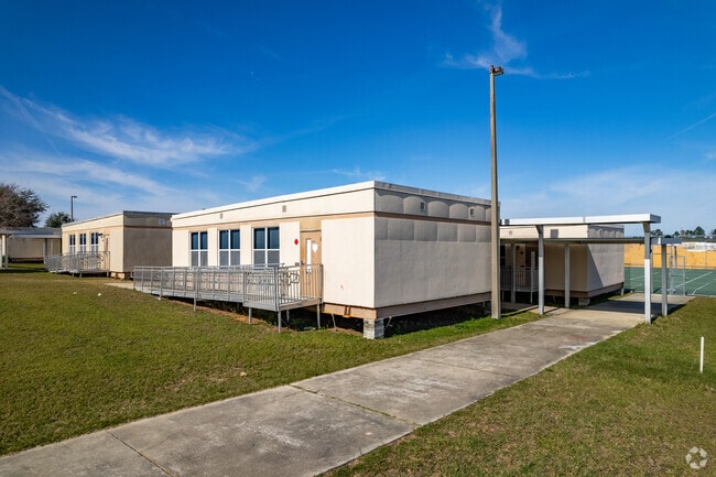 Windy Hill Middle School is a public school in Clermont.