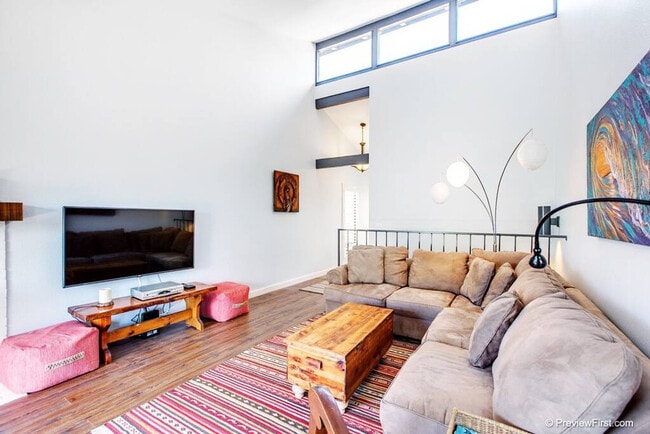 678 Hygeia Ave unit ID1048646P, Encinitas, CA 92024 - photo 3