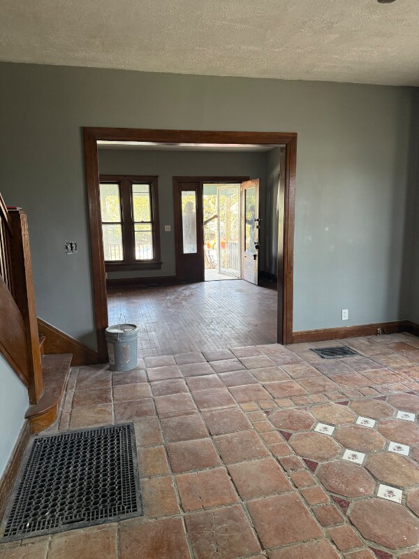 946 Harvard Blvd, Dayton, OH 45406 - photo 5