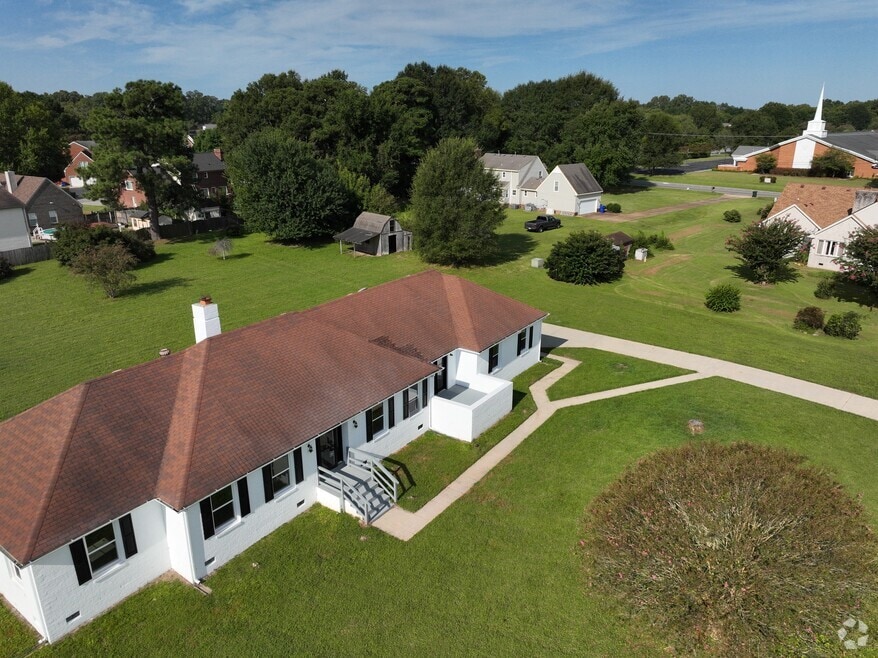 102 Foxcroft Rd, Suffolk, VA 23435 - photo 2