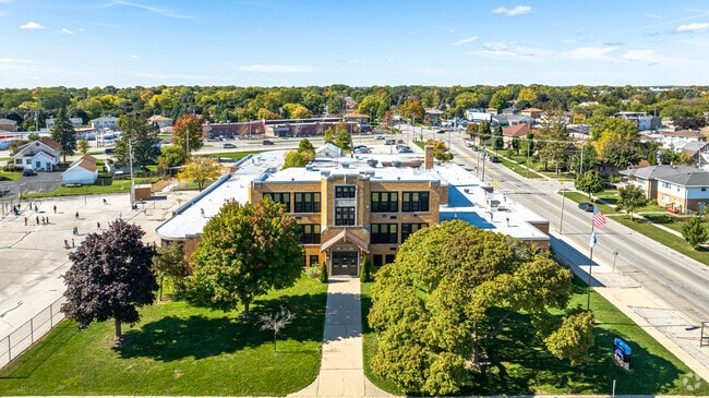 Craig Montessori School is an excellent option for Milwaukee students.