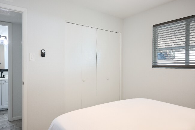 1630 E 12th St, Tempe, AZ 85281 - photo 3