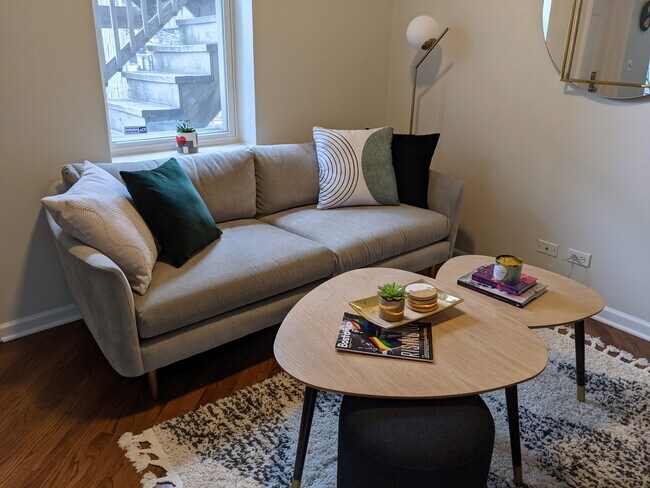 733 N Noble St, Chicago, IL 60642 - photo 3