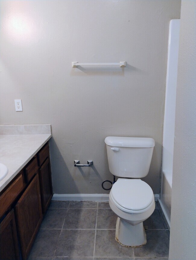 1714 Cedar Lake Dr unit B, Baton Rouge, LA 70808 - photo 5