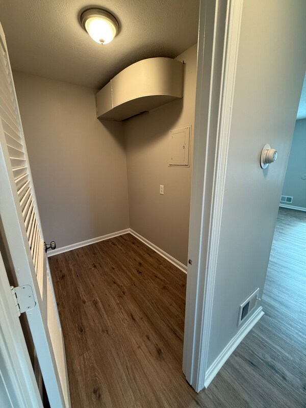 2055 Peabody Ln unit 3, Louisville, KY 40218 - photo 6