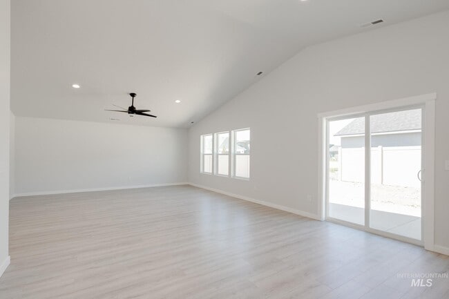 11072 Cart St, Caldwell, ID 83605 - photo 6