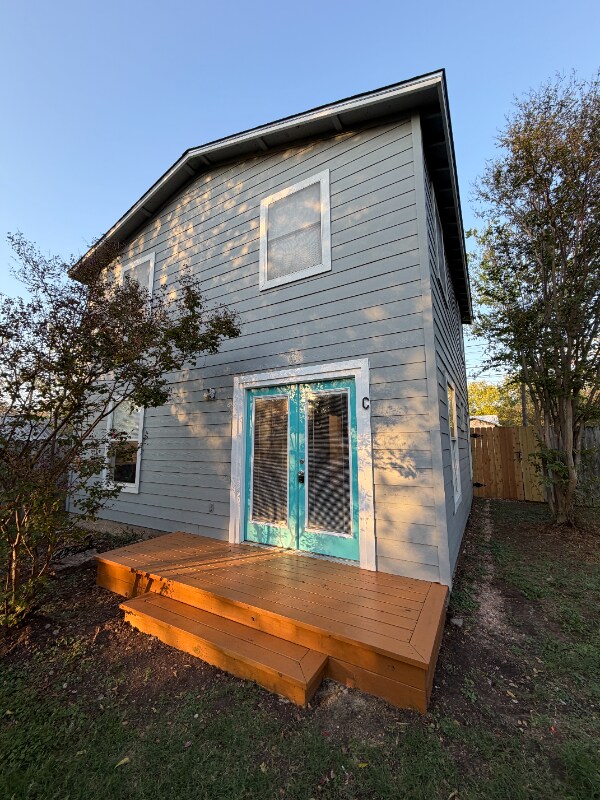 1410 Ashwood Rd unit C, Austin, TX 78722 - photo 1