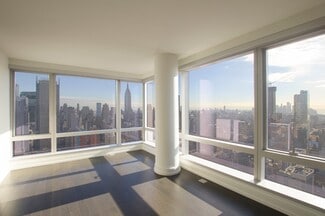 555 10th Ave Unit 47B, New York, NY 10018