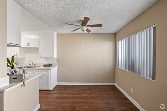 Magnolia Apartments - Your Sherman Oaks Retreat!, Sherman Oaks, CA 91403 - photo 6