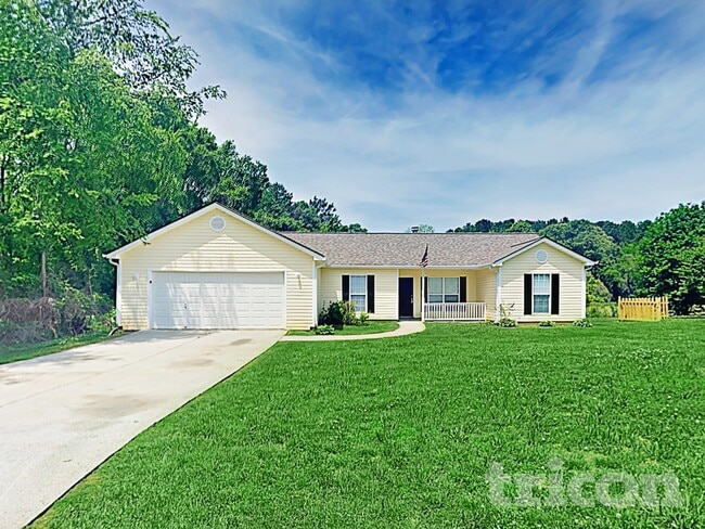 623 Bowling Ln, Winder, GA 30680 - photo 2