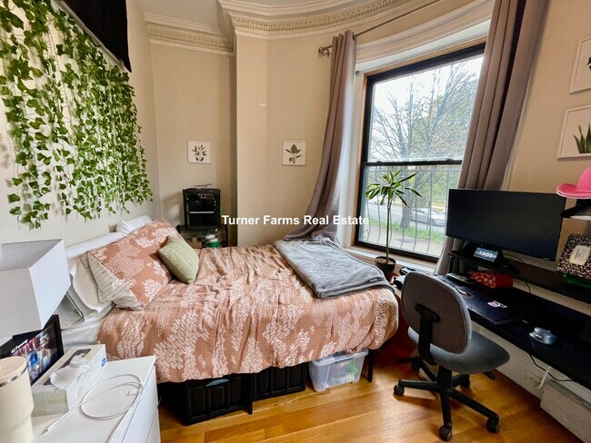 42 Fenway unit 12, Boston, MA 02215 - photo 6