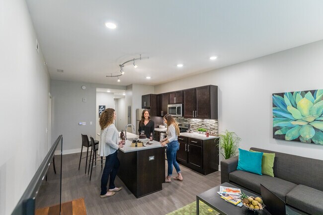 Arena Place Apartments, Grand Rapids, MI 49503 - photo 4