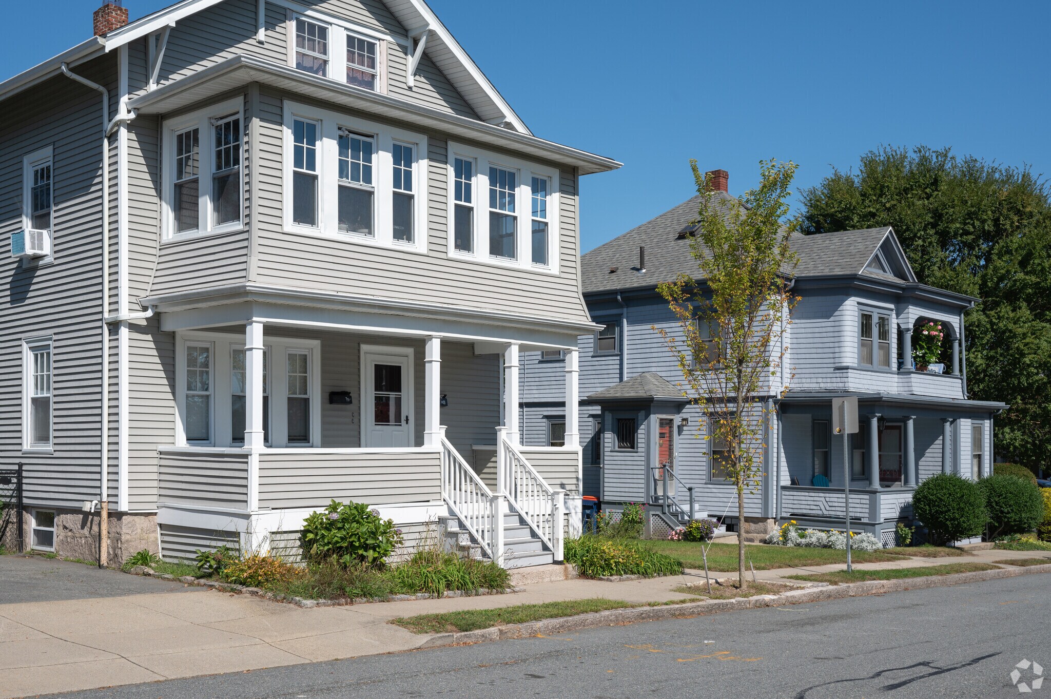 With views of Buttonwood Park this rows of sprawling homes is highly sought after.