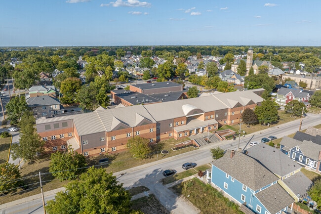 Washington Irving Elementary School, serving Indianapolis students up to 5th grade.