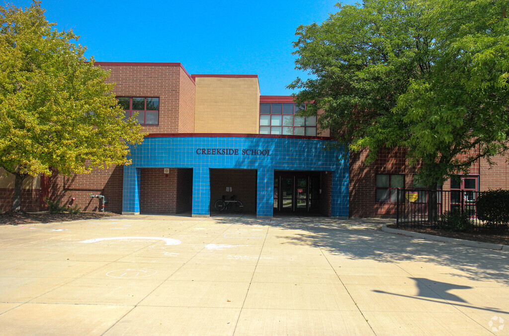 Creekside Elementary School, Elgin IL Rankings & Reviews - Homes.com