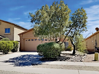 6653 S Stratosphere Ln, Tucson, AZ 85746