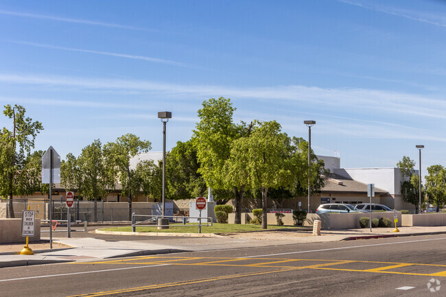 Mesa’s Mendoza Elementary School get a 7/10 for equity from GreatSchools.com.