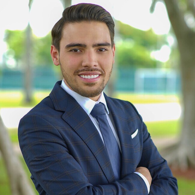 Agent Photo