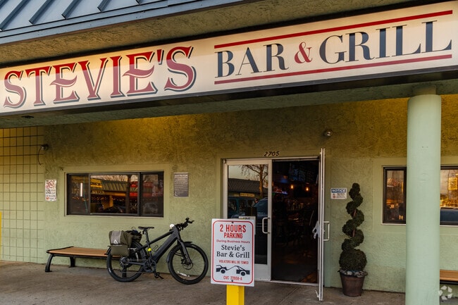Stevie's Bar & Grill is the ultimate neighborhood dive bar in Cambrian.