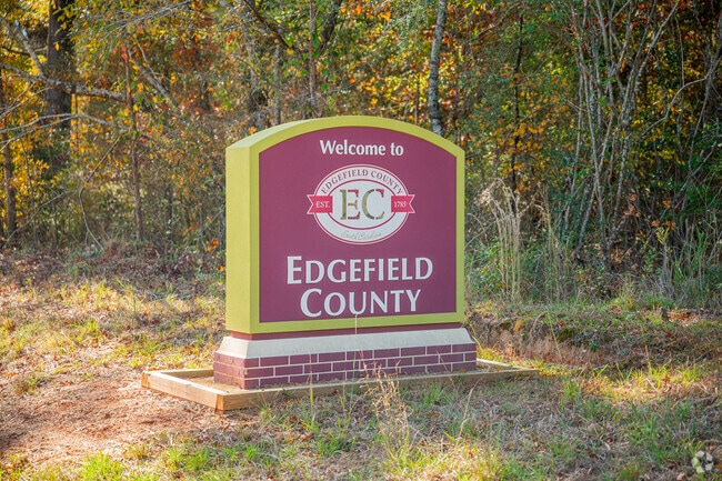 Southeast Edgefield is a busy, fast-growing part of Edgefield County.