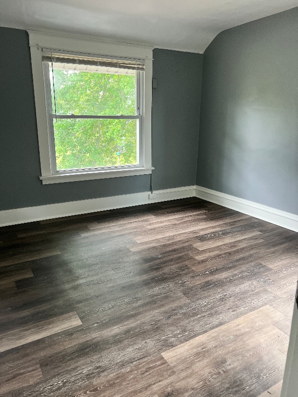 104 Charles Ave, Youngstown, OH 44512