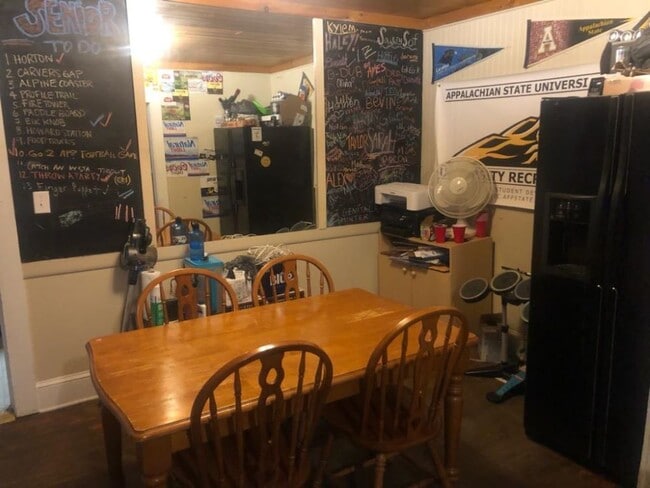 1242 Old Bristol Rd, Boone, NC 28607 - photo 7