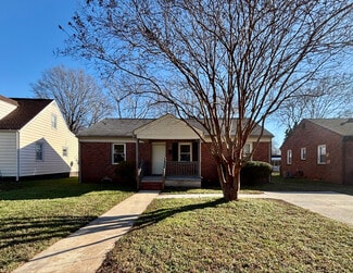 321 Jefferson Ave, Colonial Heights, VA 23834