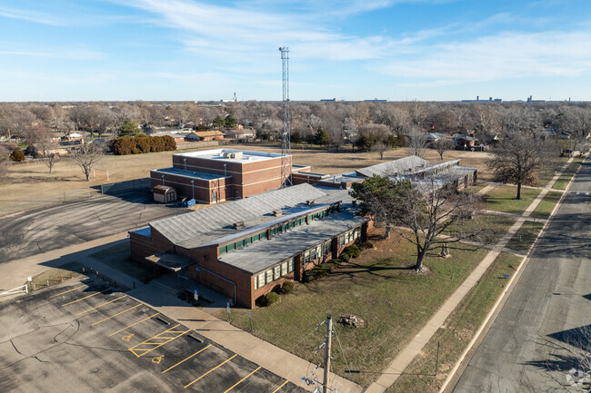 Gateway Alternative Program is a popular schooling option in the area.