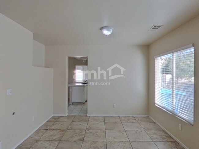 1752 Quartz Landing Ave, Las Vegas, NV 89183 - photo 4