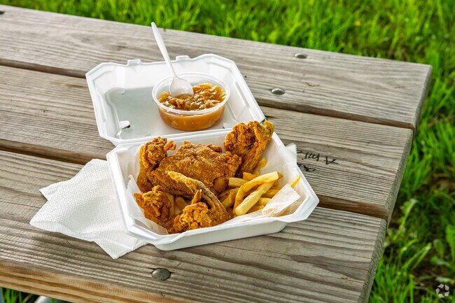 Golden One uses a delicious house seasoning that brings King Avenue Plus diners back daily.