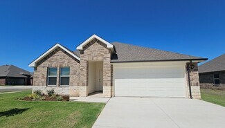 2417 Kathleens Crossing, Yukon, OK 73099