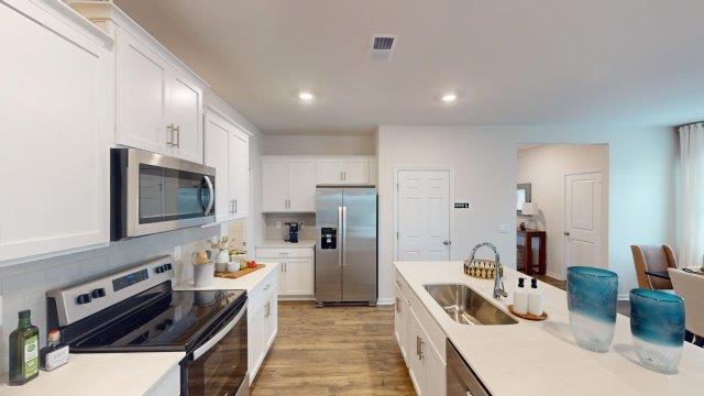 1101 37th Avenue Ln NE, Hickory, NC 28601 - photo 5