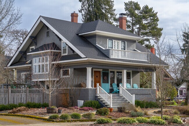 Historic bungalows line the gridded streets near historic downtown Newberg.