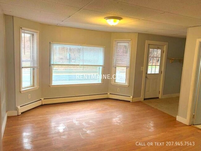 207 S Main St unit 2, Brewer, ME 04412 - photo 4