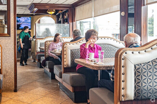 Williston Townhouse Diner is a popular eatery in Williston Park.