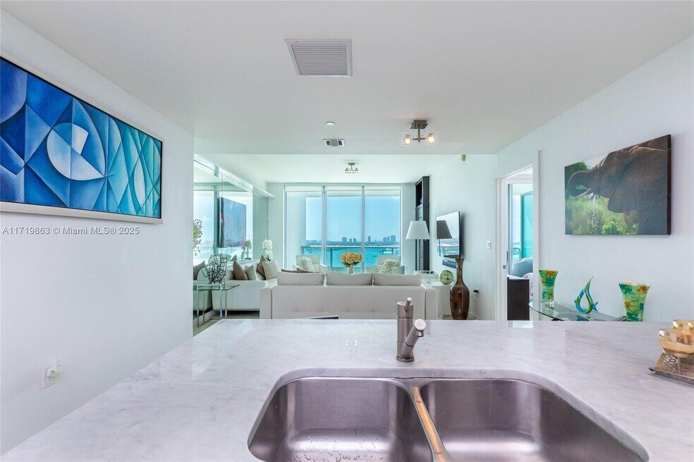 900 Biscayne Blvd unit 2002, Miami, FL 33132 - photo 1