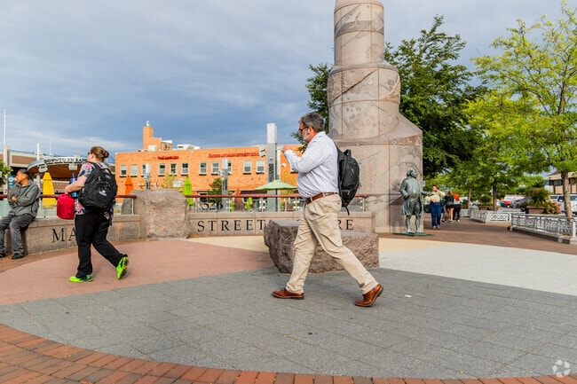 The lively downtown is only minutes away from West Rapid City.