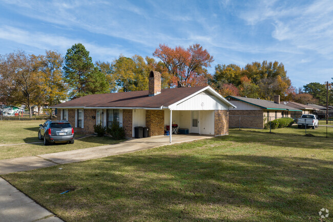 Mid century modern brick ranch homes make up a majority of the houses in Mansfield, Louisiana.