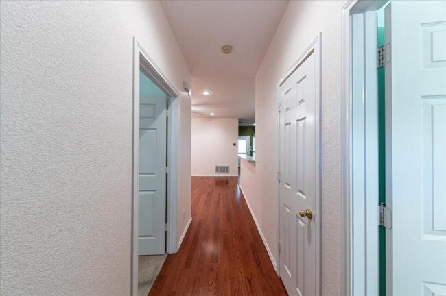 400 S Gaither St unit 8, Glen Rose, TX 76043 - photo 5