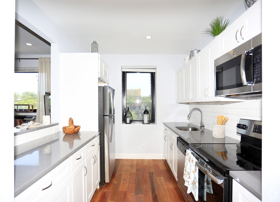 412 Bronx River, Yonkers, NY 10704 - photo 1