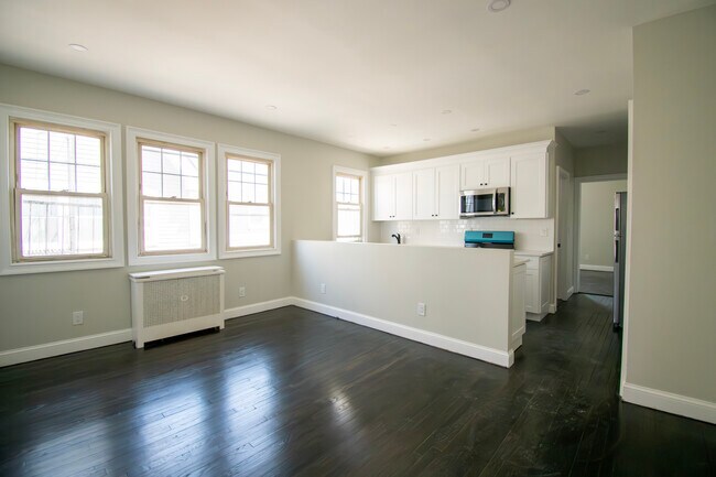 840 Seaman Ave E unit 2E, North Baldwin, NY 11510 - photo 4