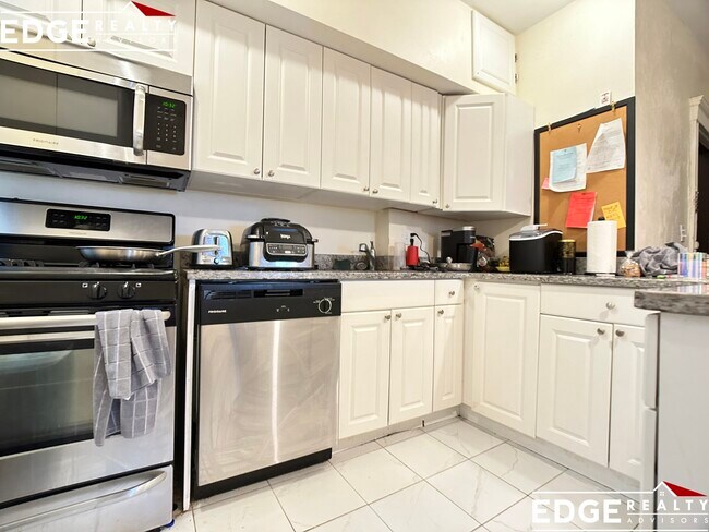 2005 Commonwealth Ave, Brighton, MA 02135 - photo 3